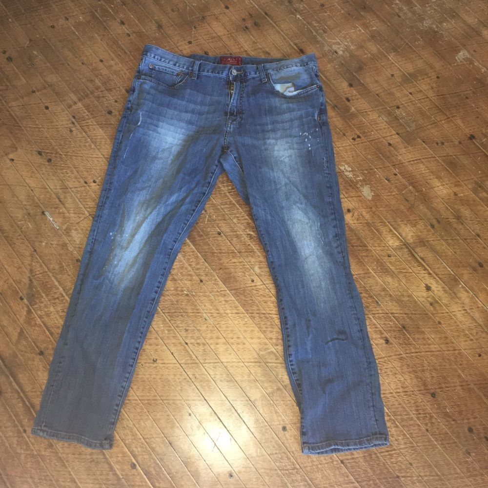 Lucky Brand Original Straight 38x32 distressed jeans